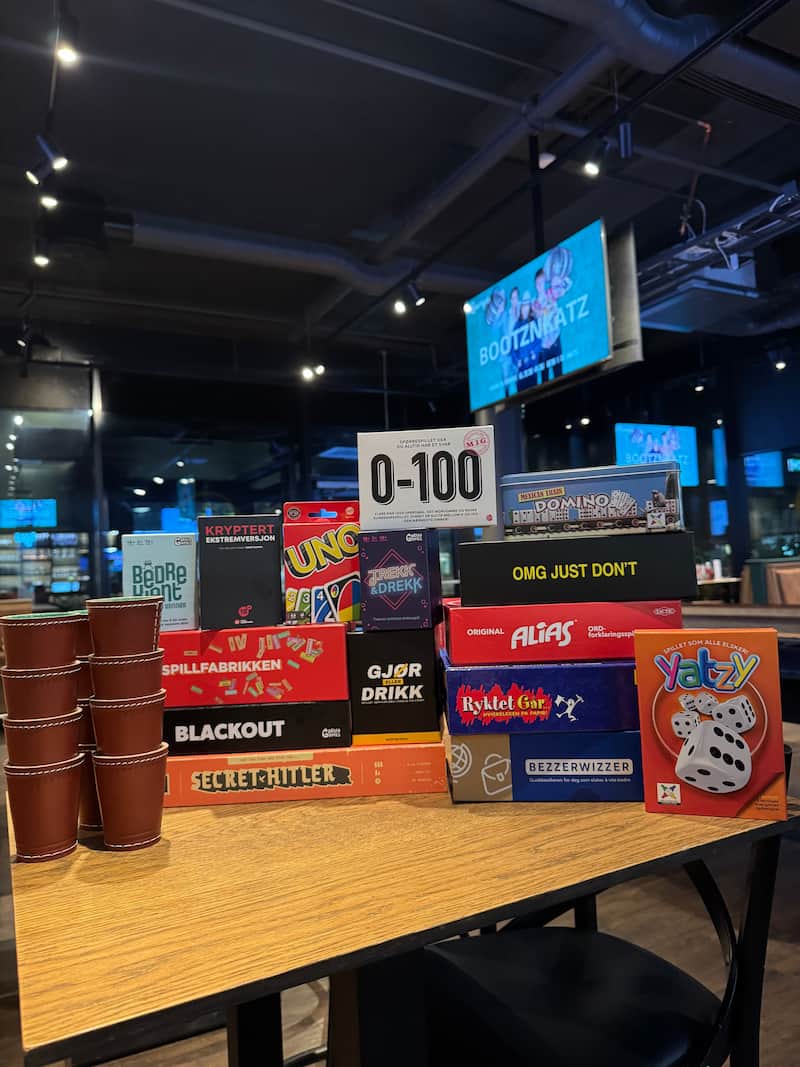 Sällskapsspel, bl.a. UNO, ryktet går, Yatzy