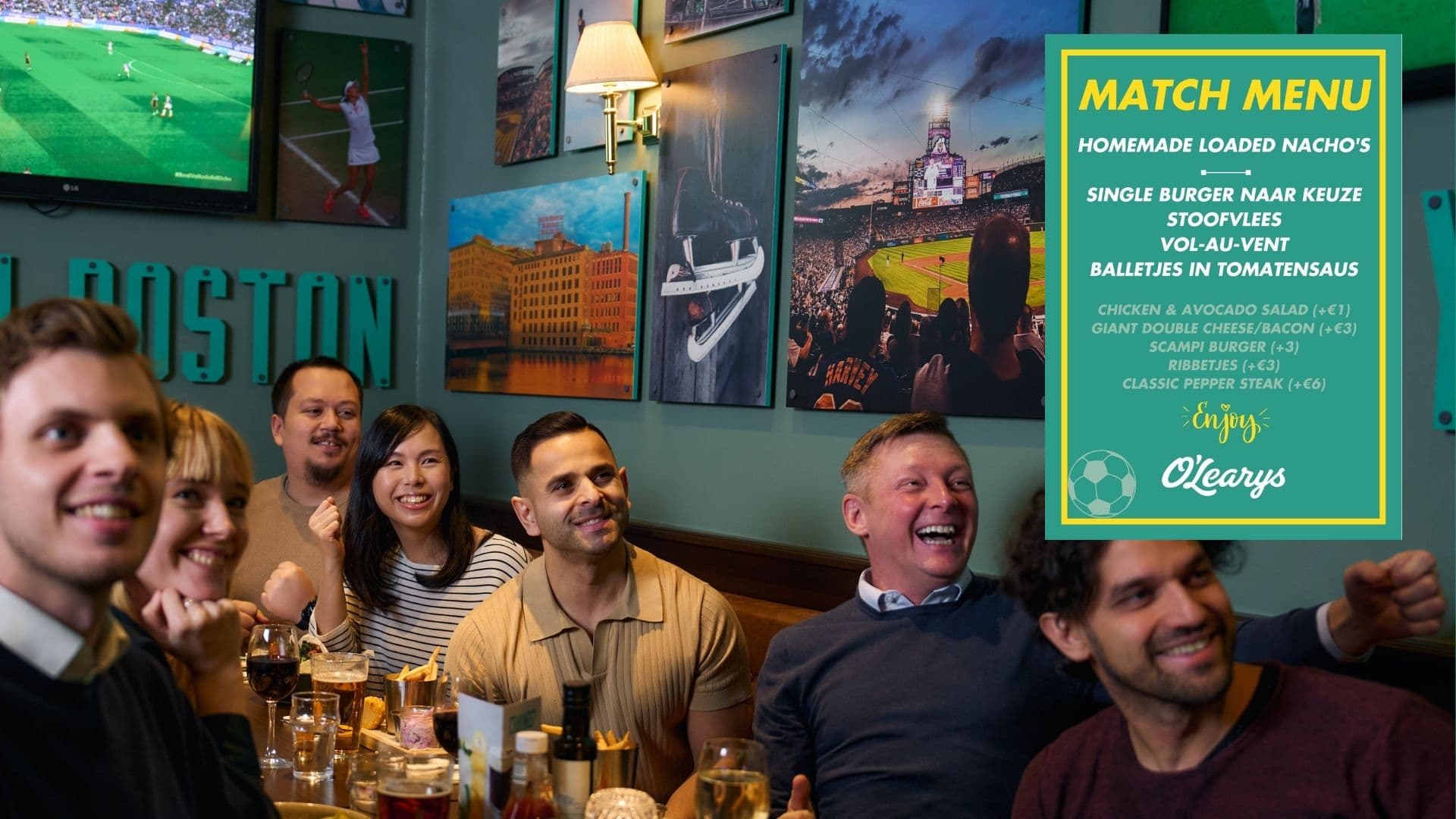 Mensen eten en kijken sportwedstrijden bij O'Learys Hasselt